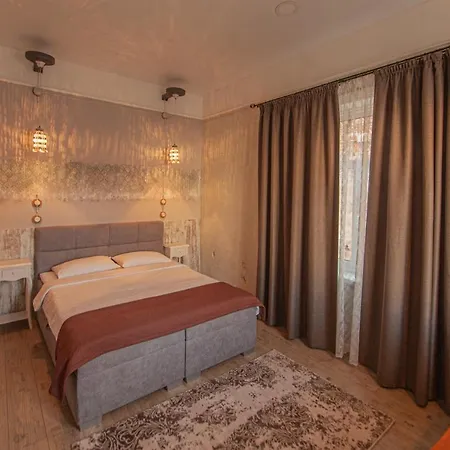 Biplan Hotel Отель 3*